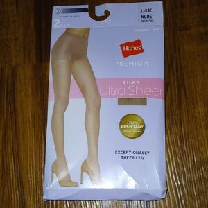 Hanes Silky Ultra Sheer Hosiery - Nude